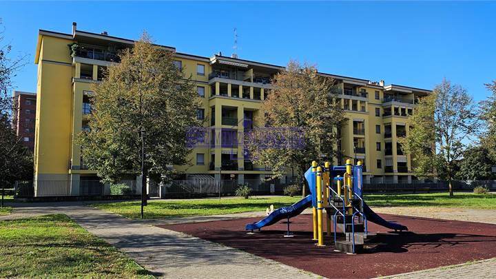 RECENTE COSTRUZIONE LIBERO SUBITO CON GIARDINO