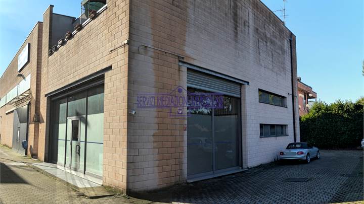 EDIFICIO LABORATORIO IN VENDITA CON ABITAZIONE