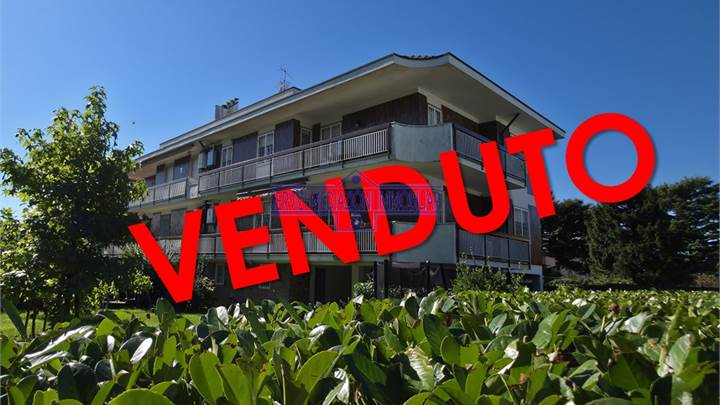 4/5 LOCALI CON TERRAZZI GIARDINO E 2 BOX 